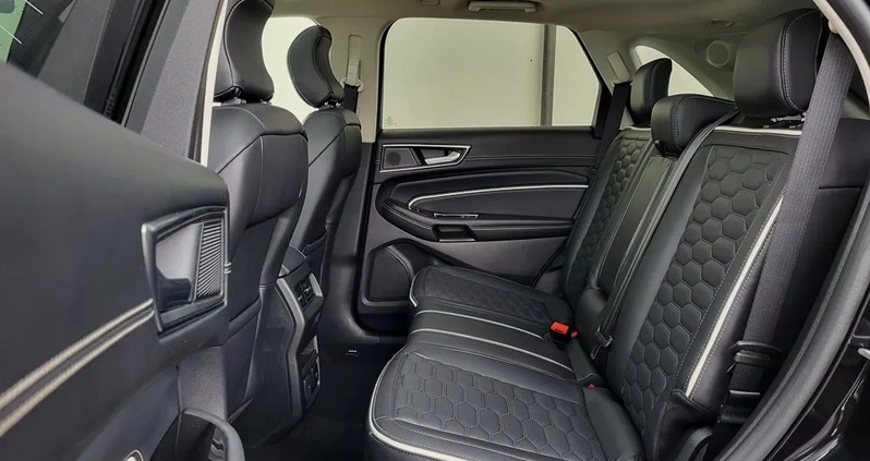 Ford EDGE cena 159000 przebieg: 66000, rok produkcji 2019 z Szczecin małe 596